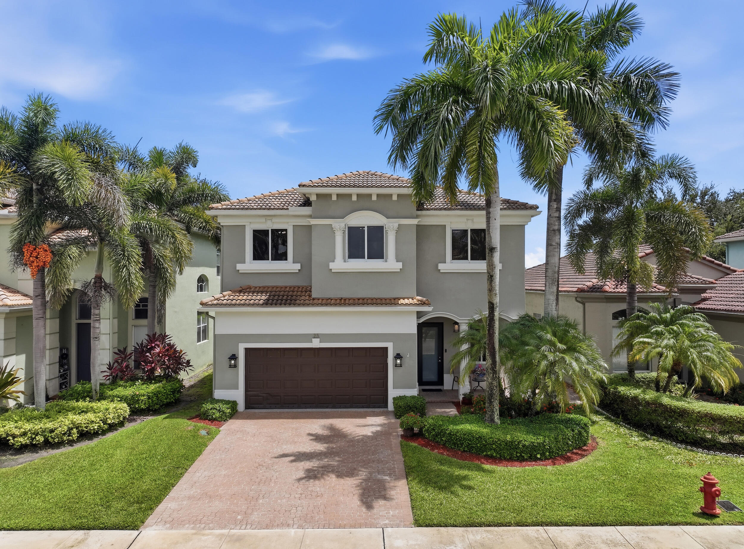 23 COUNTRY LAKE Circle
