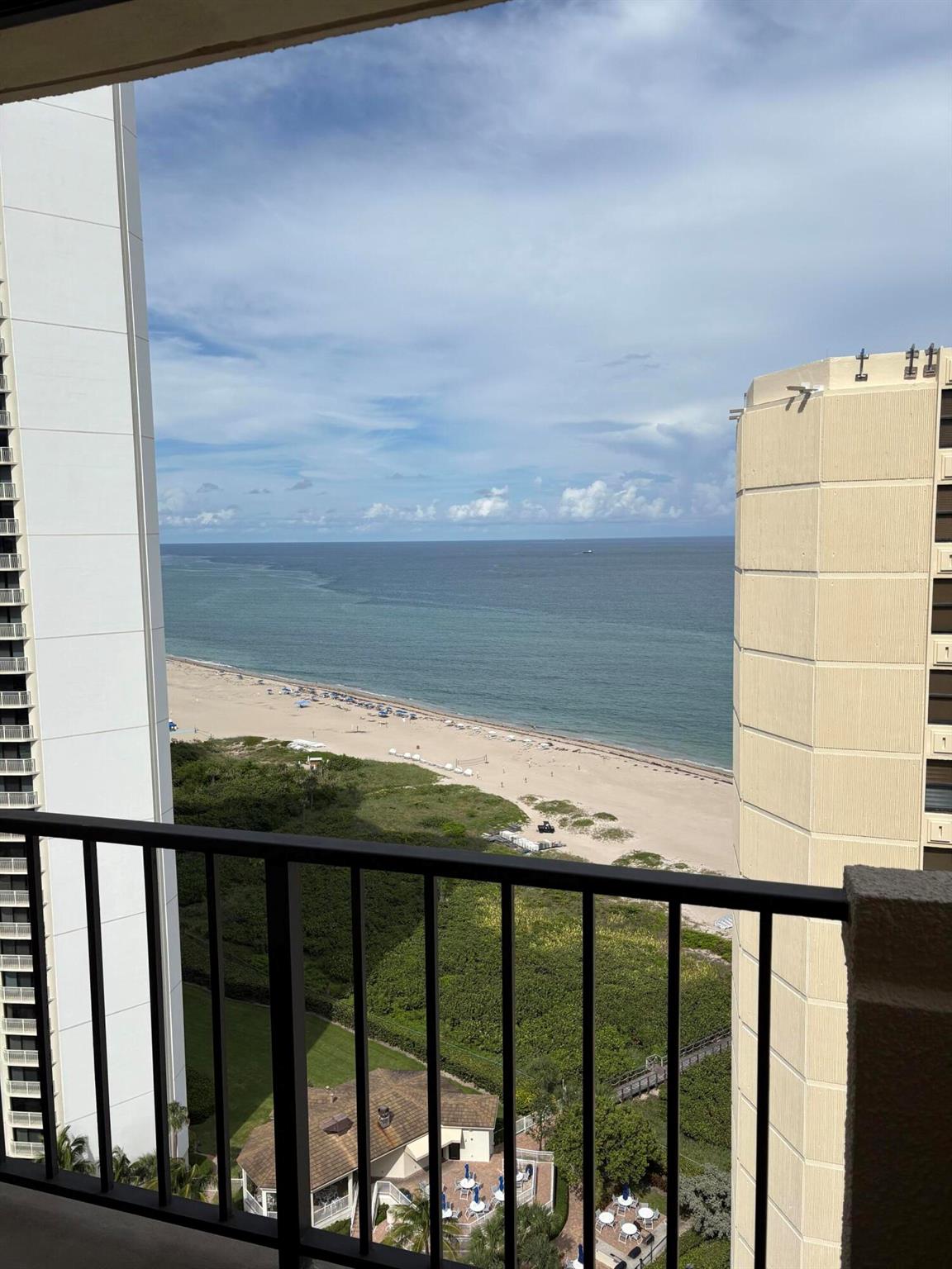 PHOENIX TOWERS CONDO - Residential Lease