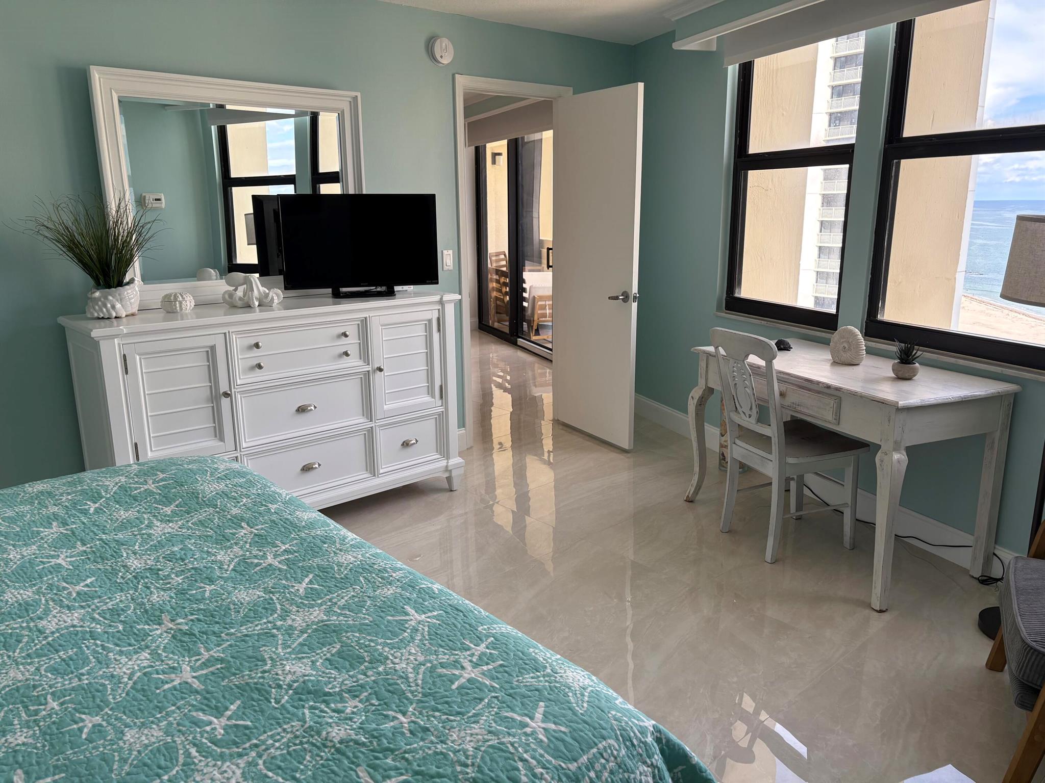 PHOENIX TOWERS CONDO - Residential Lease