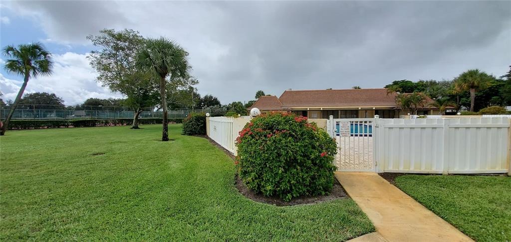 SABAL PINE EAST - Residential