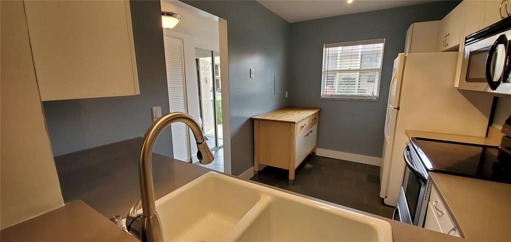 SABAL PINE EAST - Residential