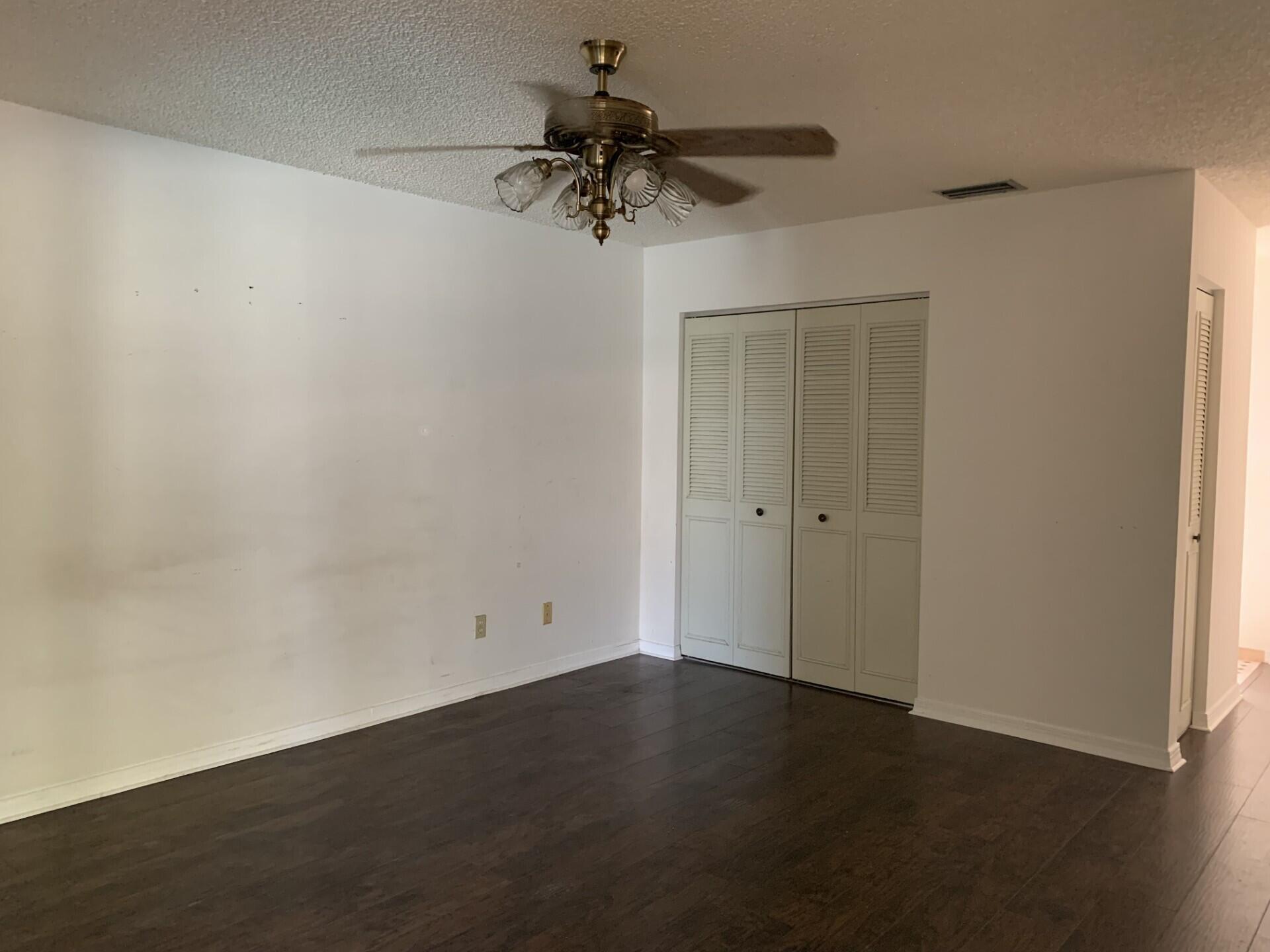 PORT ST LUCIE SECTION 13 - Residential