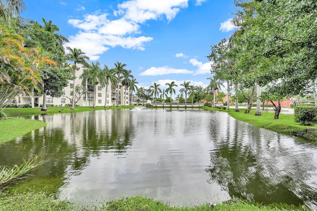 View photos, virtual tours, details... 6190 Woodlands Boulevard 107
