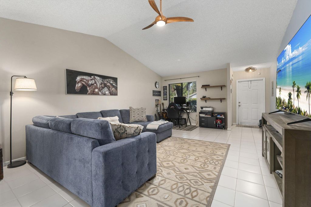 Photo of 9926 Watermill Circle #D, Boynton Beach, FL 33437 (MLS # R11146320)