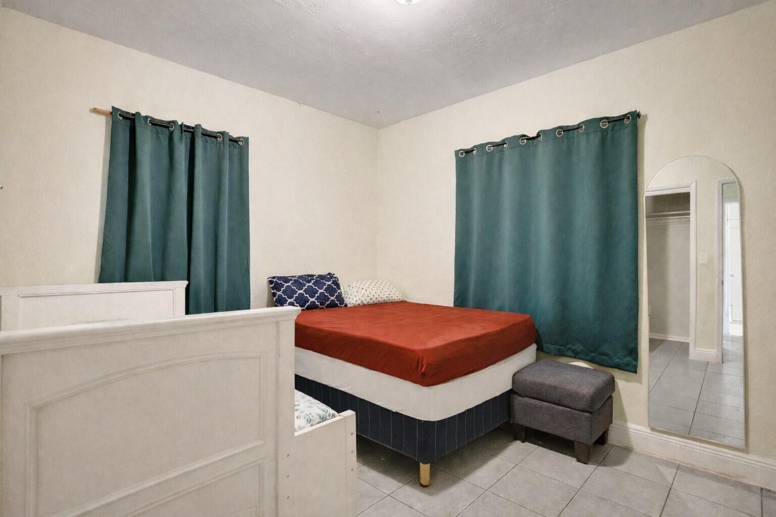 BELLCAMP MANOR - Residential Income