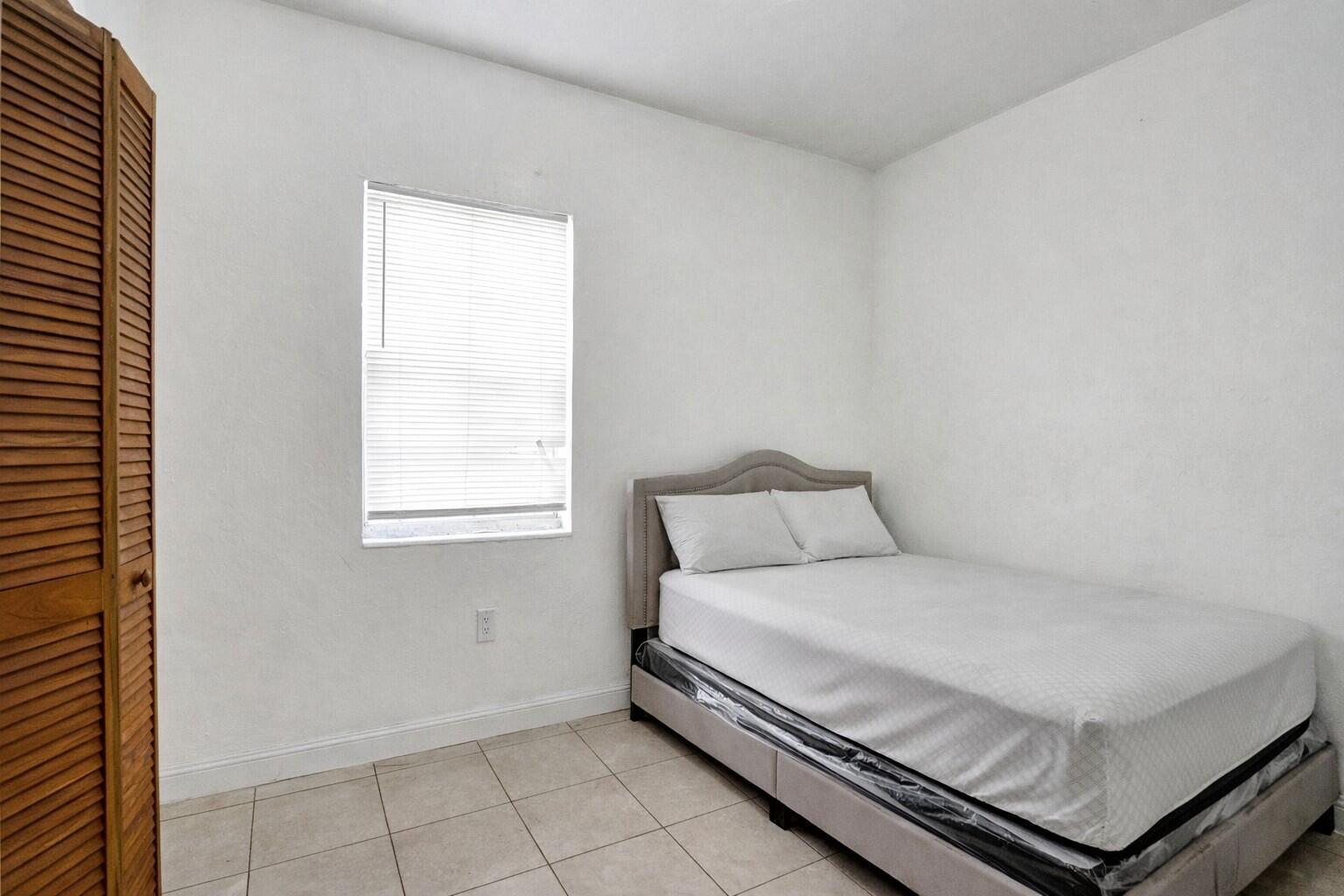 BELLCAMP MANOR - Residential Income