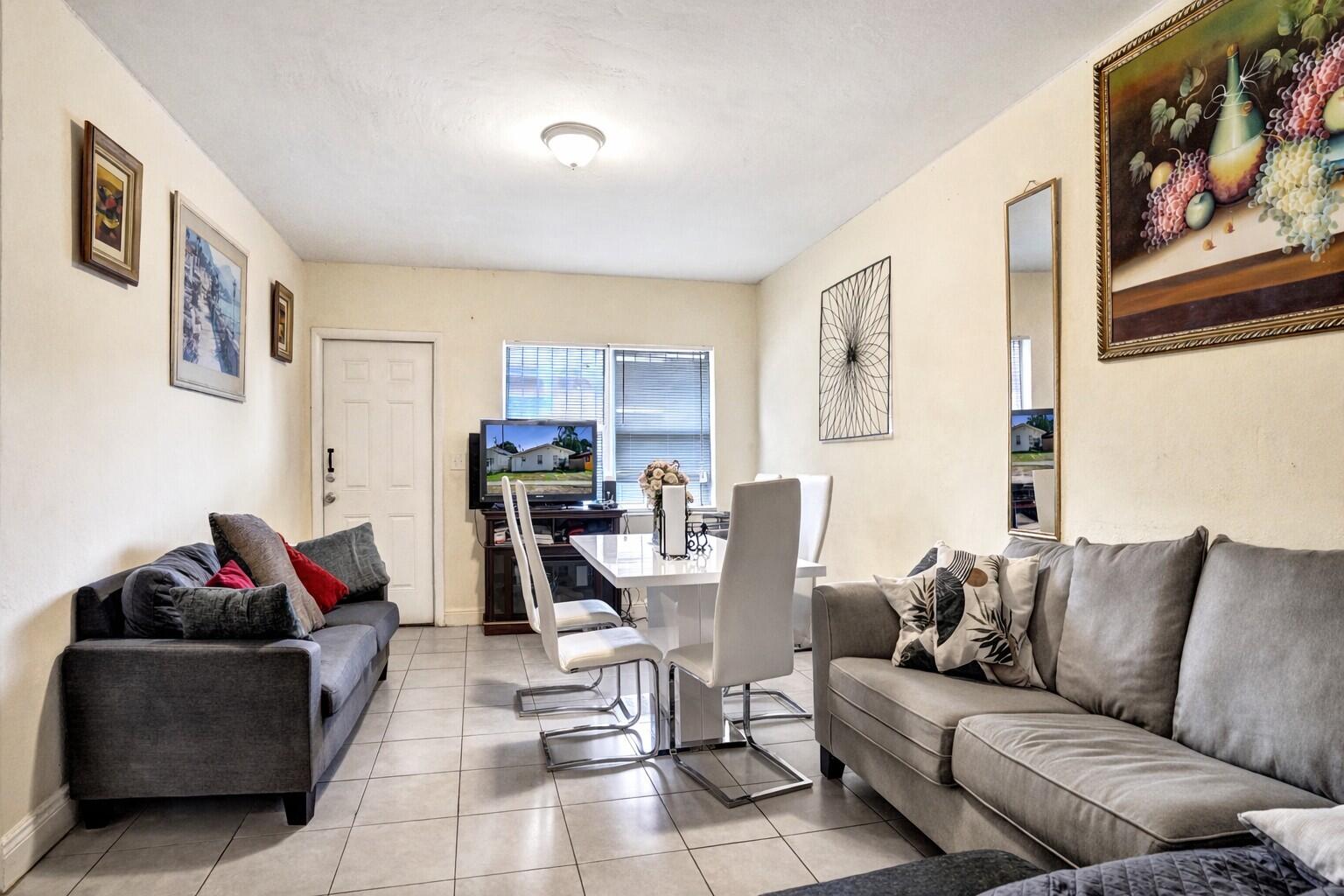 BELLCAMP MANOR - Residential Income