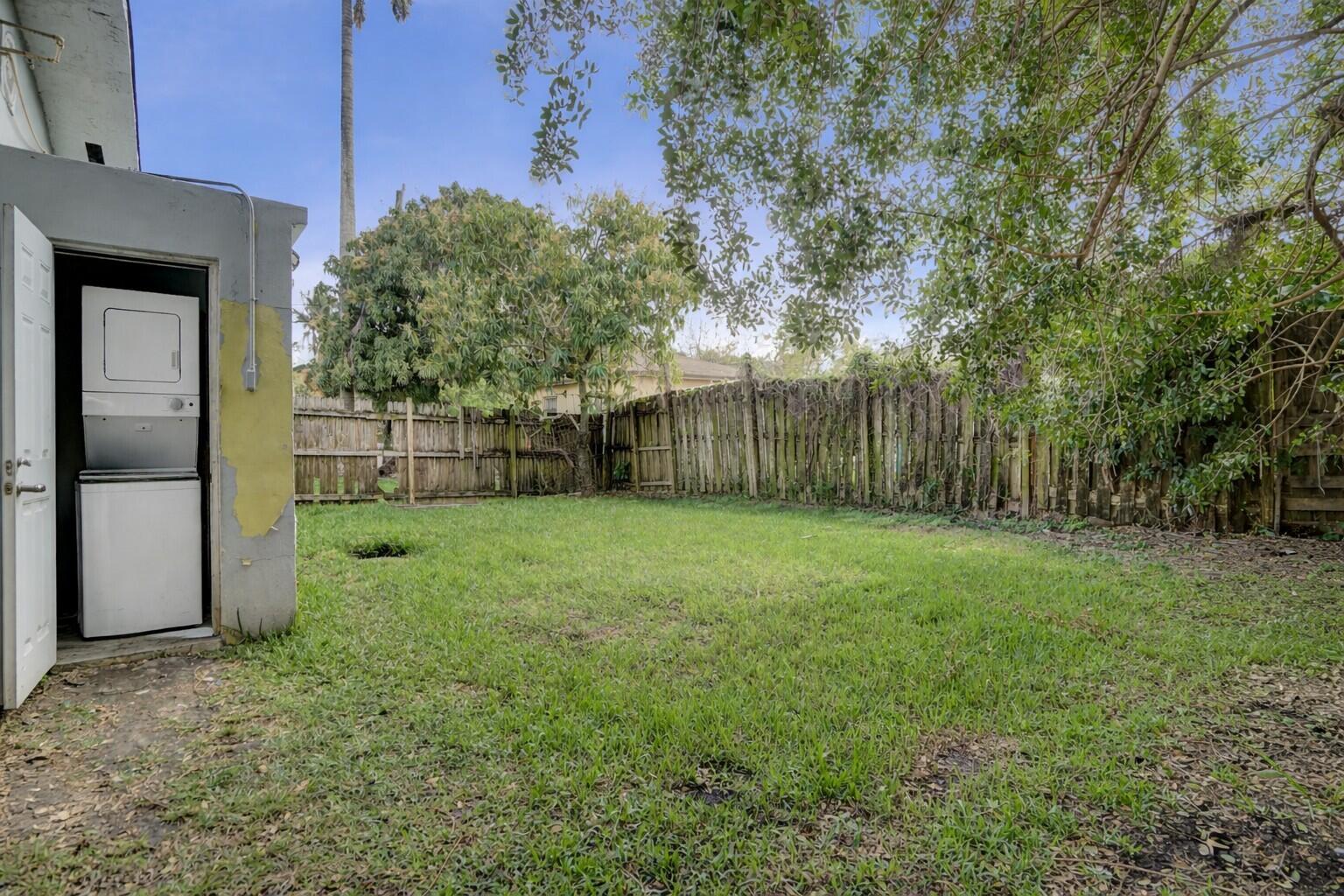 BELLCAMP MANOR - Residential Income