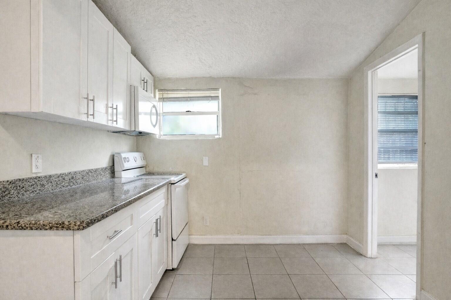 BELLCAMP MANOR - Residential Income