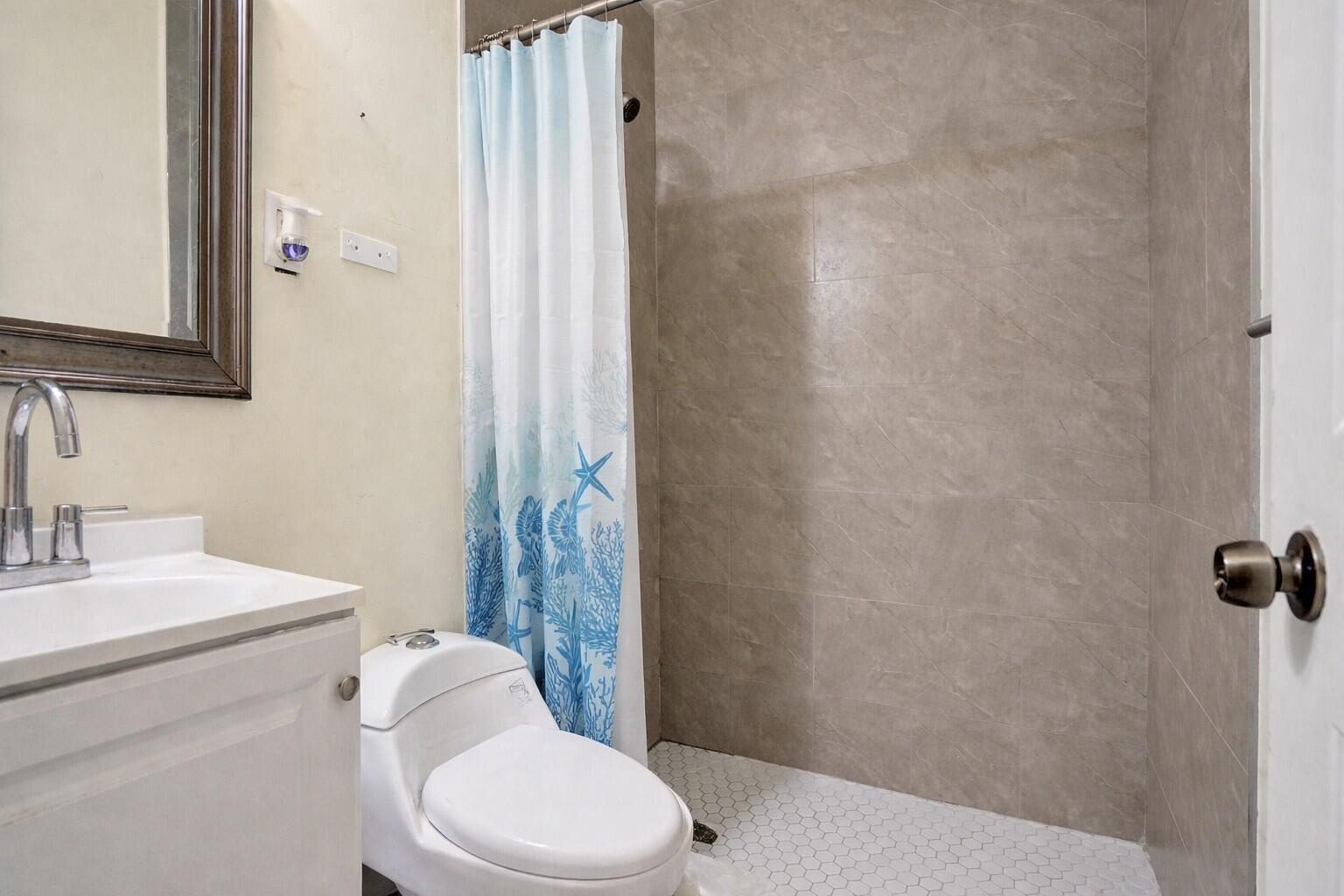 BELLCAMP MANOR - Residential Income