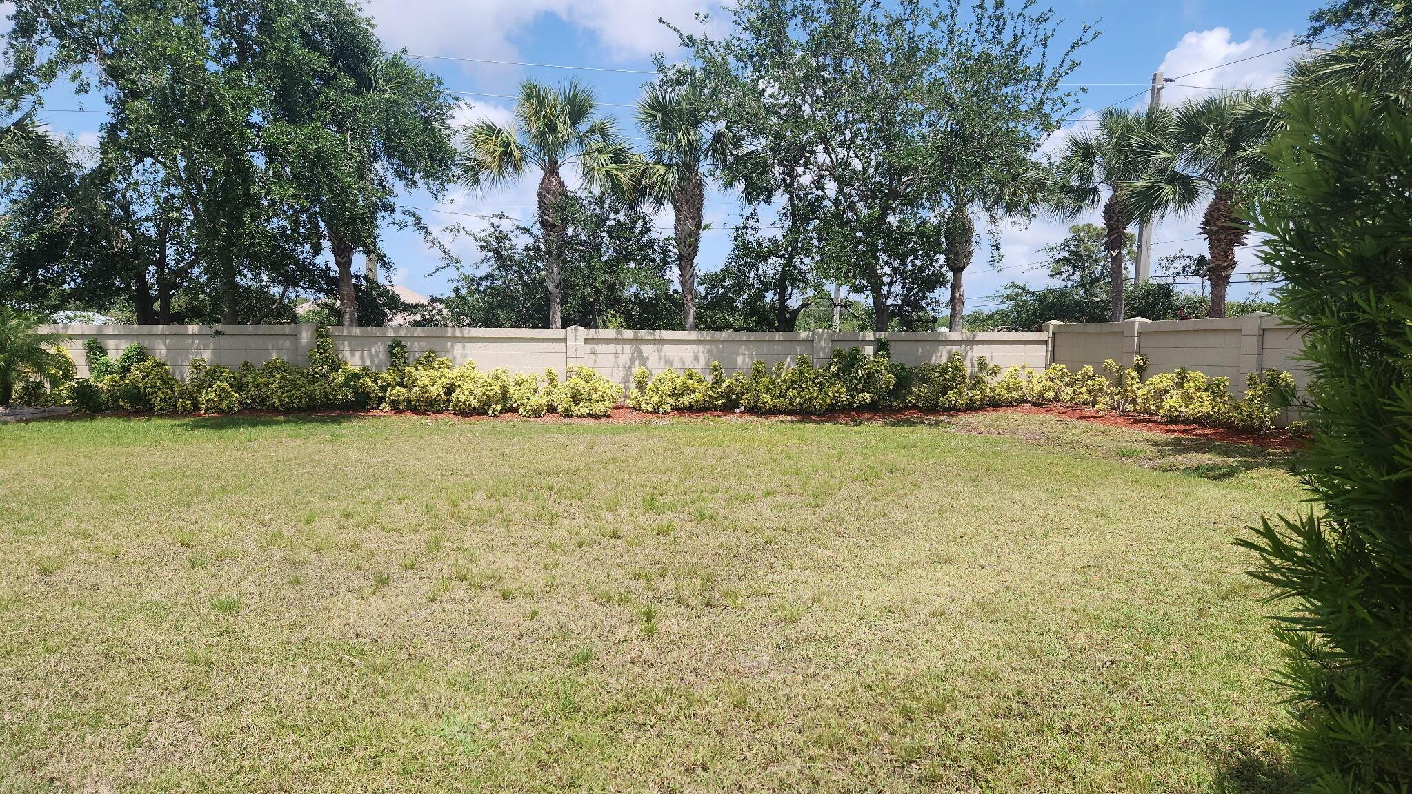 MOTORCOACH RESORT ST LUCI - Land