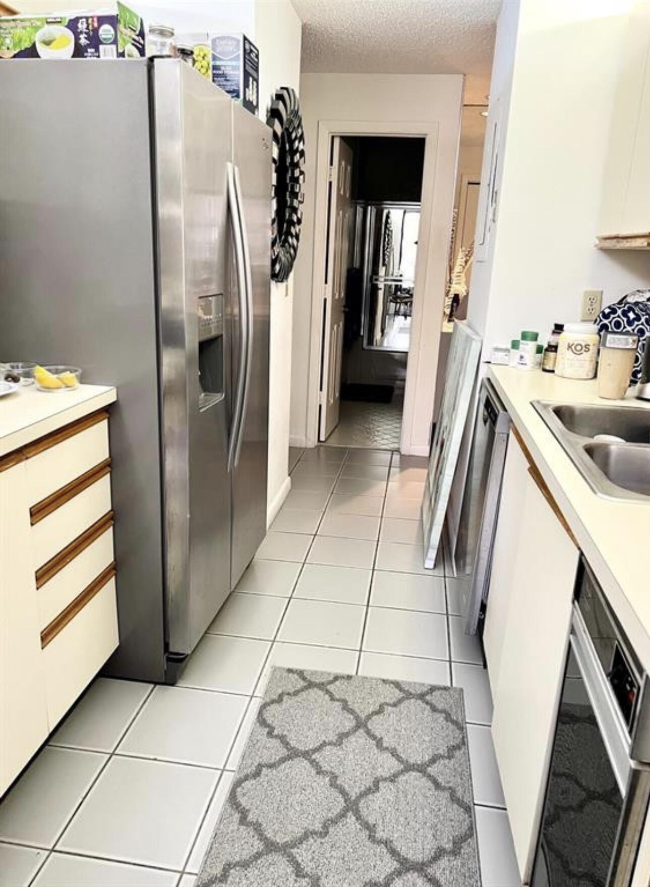 LA PAZ AT BOCA POINTE - Residential