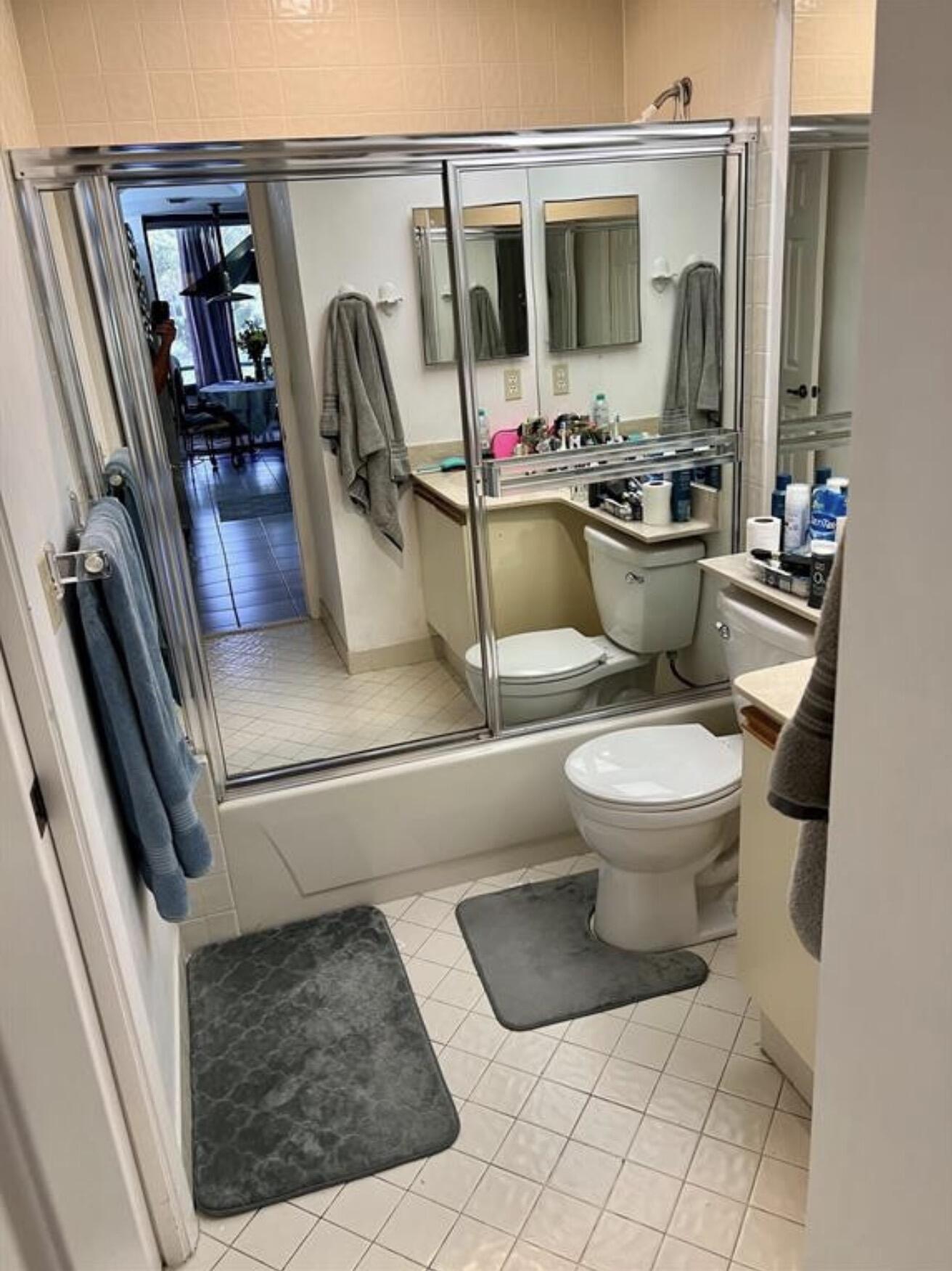 LA PAZ AT BOCA POINTE - Residential