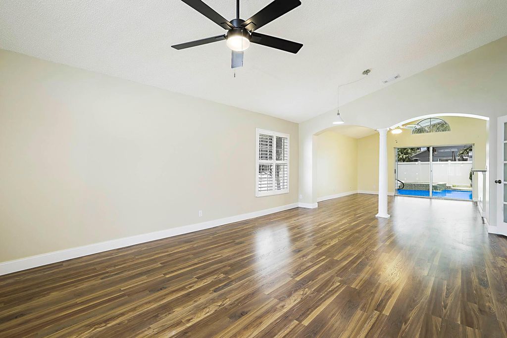 Photo of 6333 Hollywood Street, Jupiter, FL 33458 (MLS # R11066304)