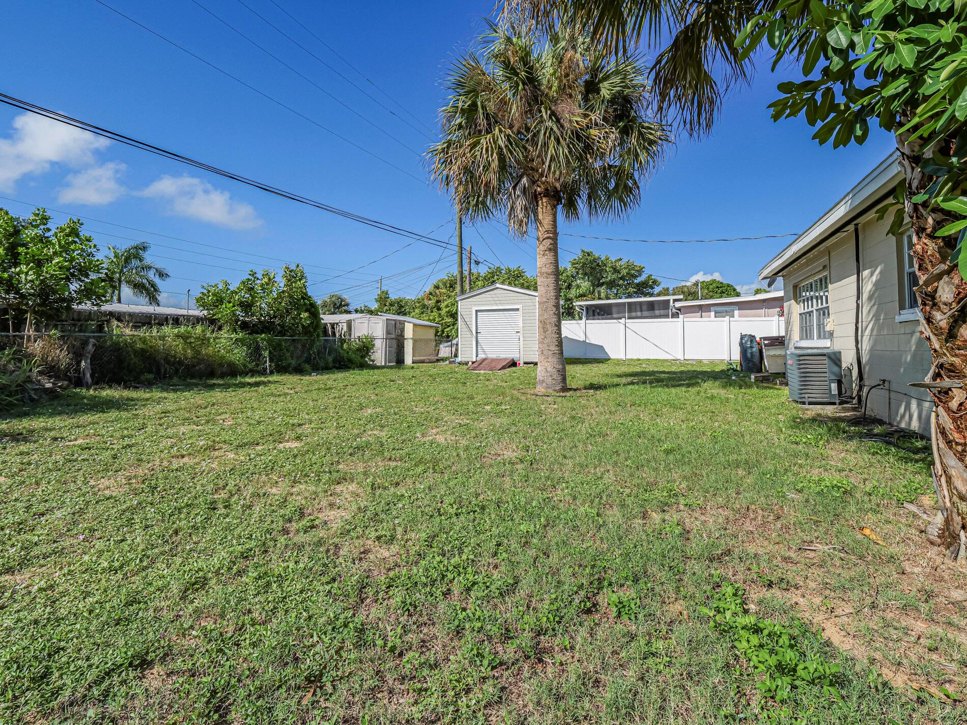 DIXIE GARDENS UNIT 4 - Residential