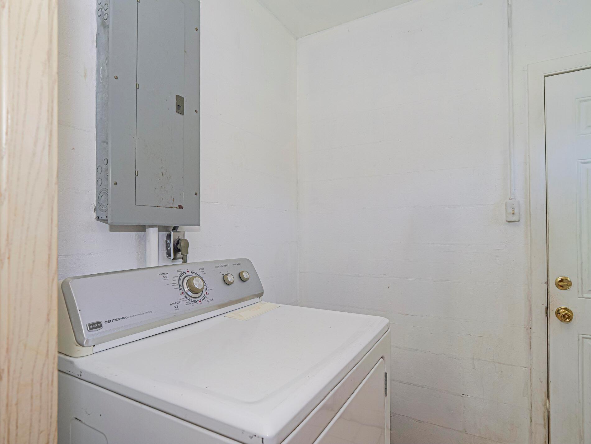 DIXIE GARDENS UNIT 4 - Residential
