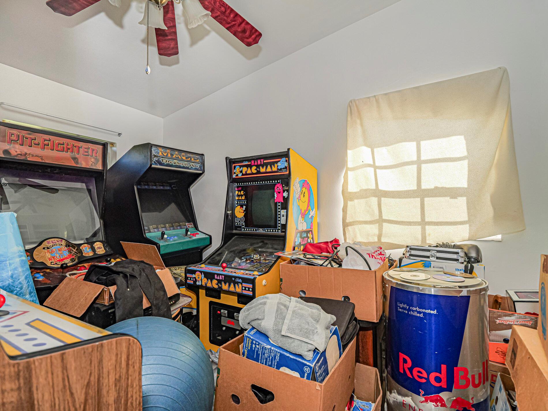 DIXIE GARDENS UNIT 4 - Residential