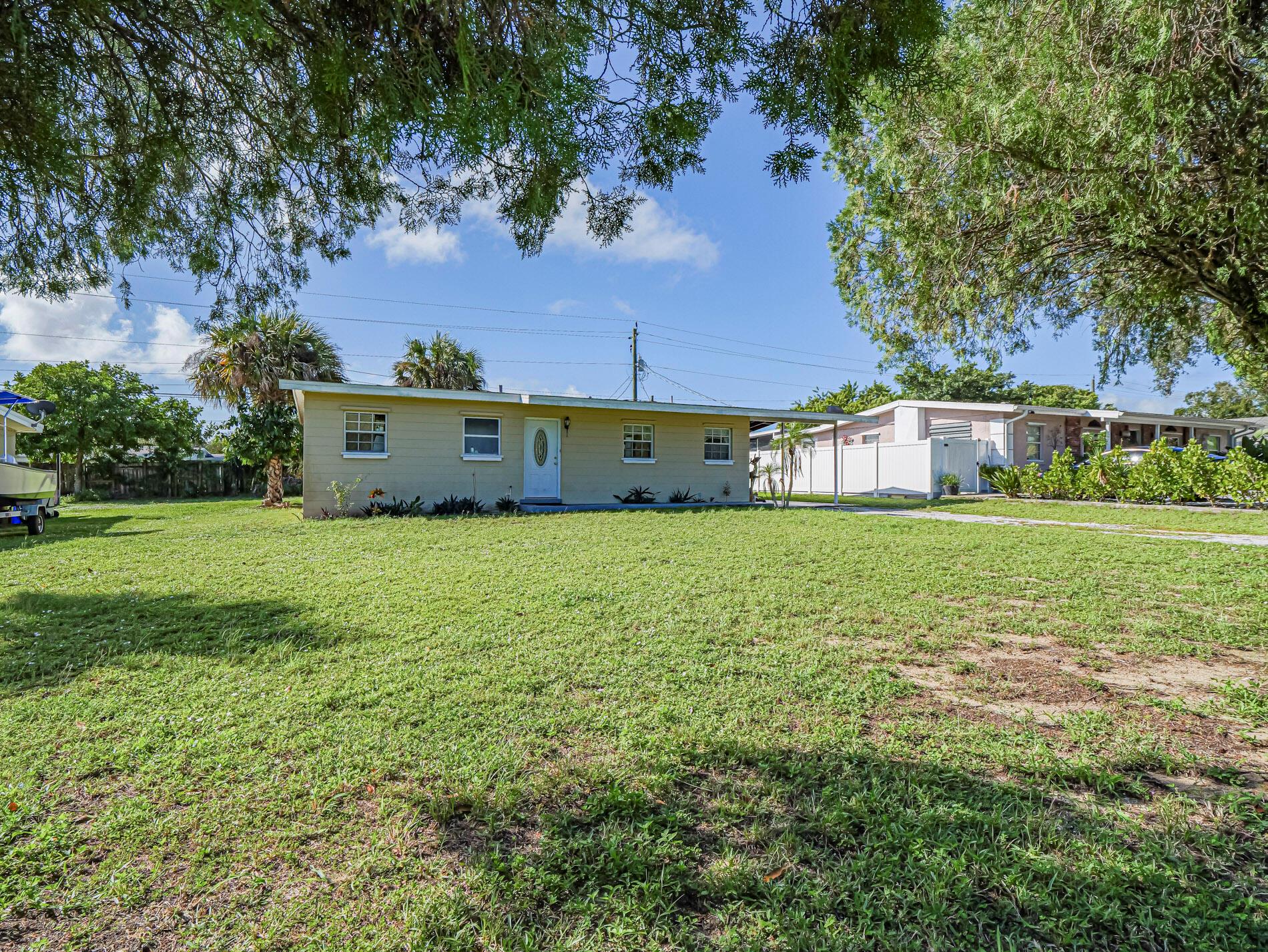 DIXIE GARDENS UNIT 4 - Residential