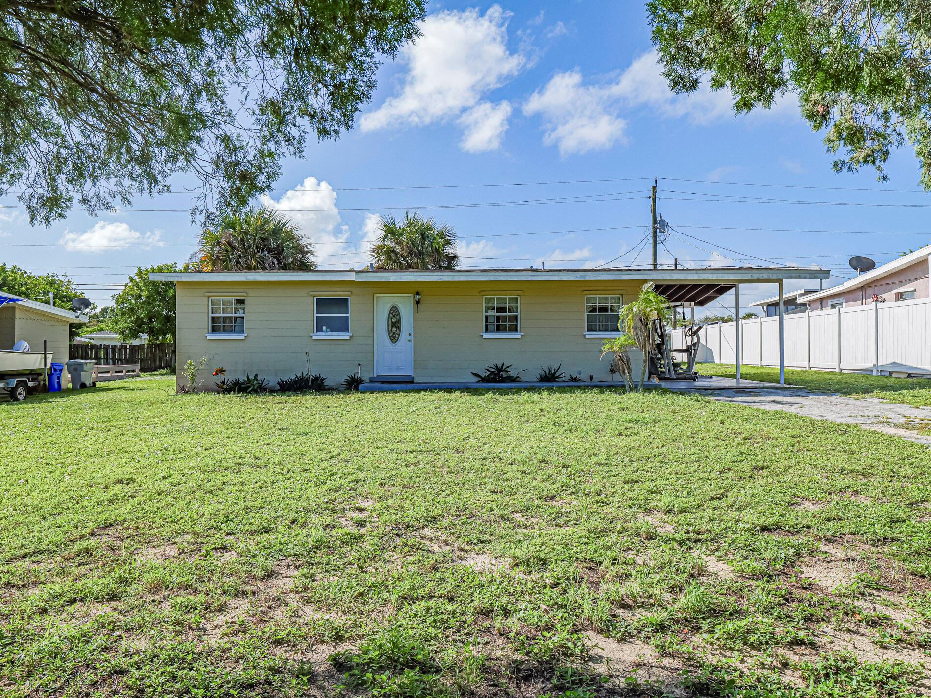 DIXIE GARDENS UNIT 4 - Residential