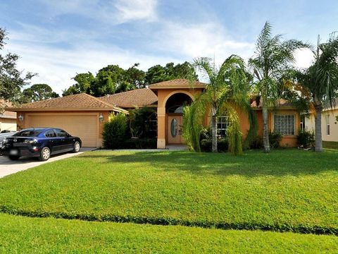 A home in Port St Lucie