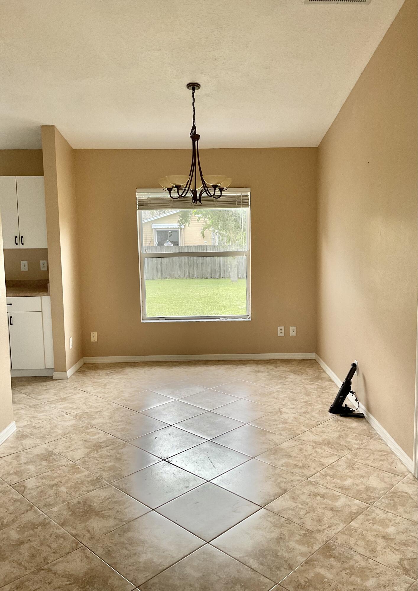 PORT ST LUCIE SECTION 13 - Residential