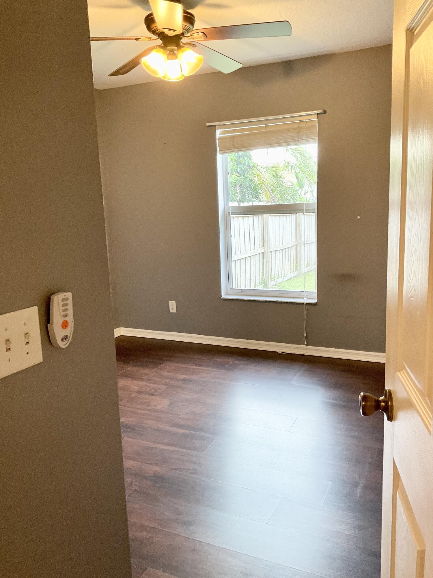 PORT ST LUCIE SECTION 13 - Residential