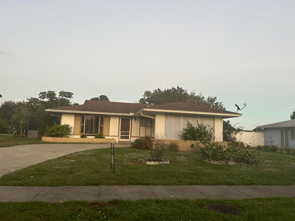 Photo of 361 NE Bracken Road, Port St Lucie, FL 34983 (MLS # R10846953)