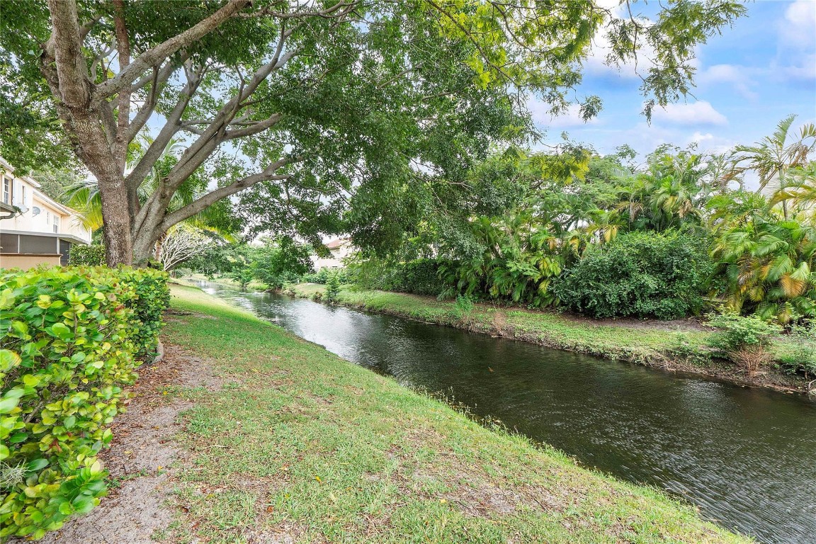 Coral Palm Village - Residential Lease