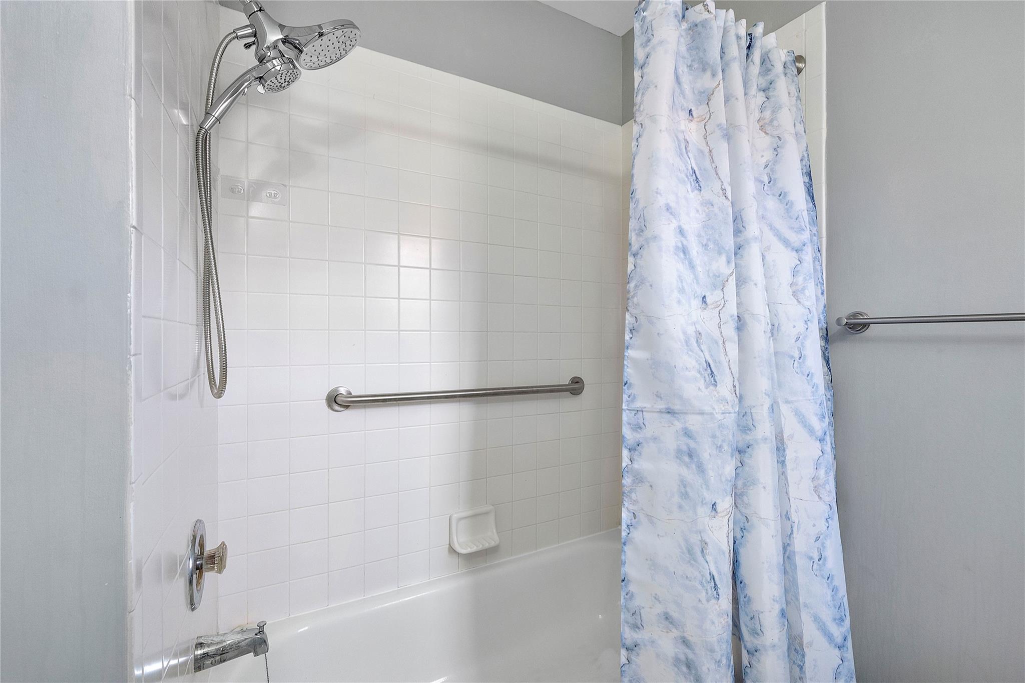 Coral Palm Village - Residential Lease