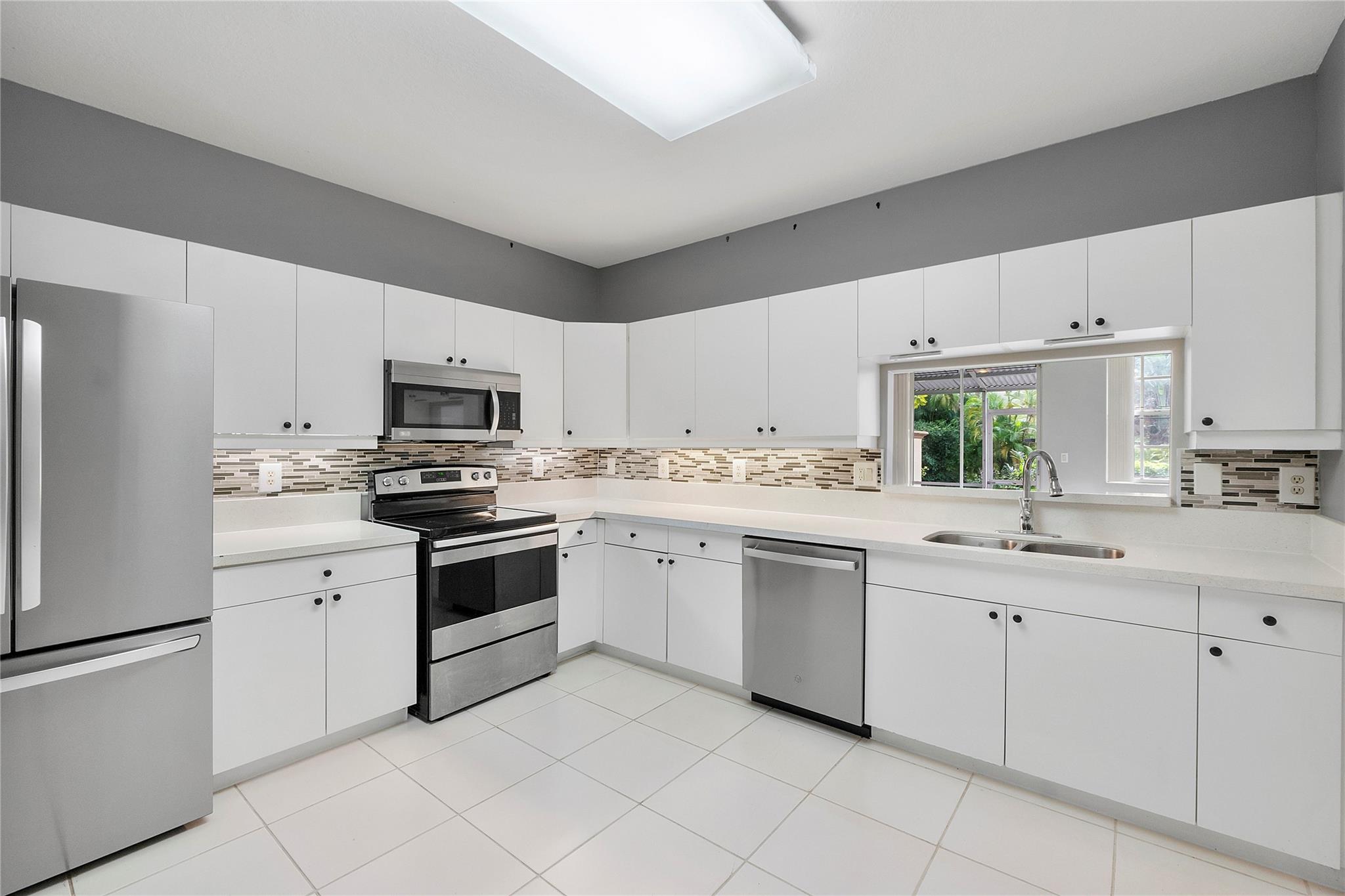 Coral Palm Village - Residential Lease