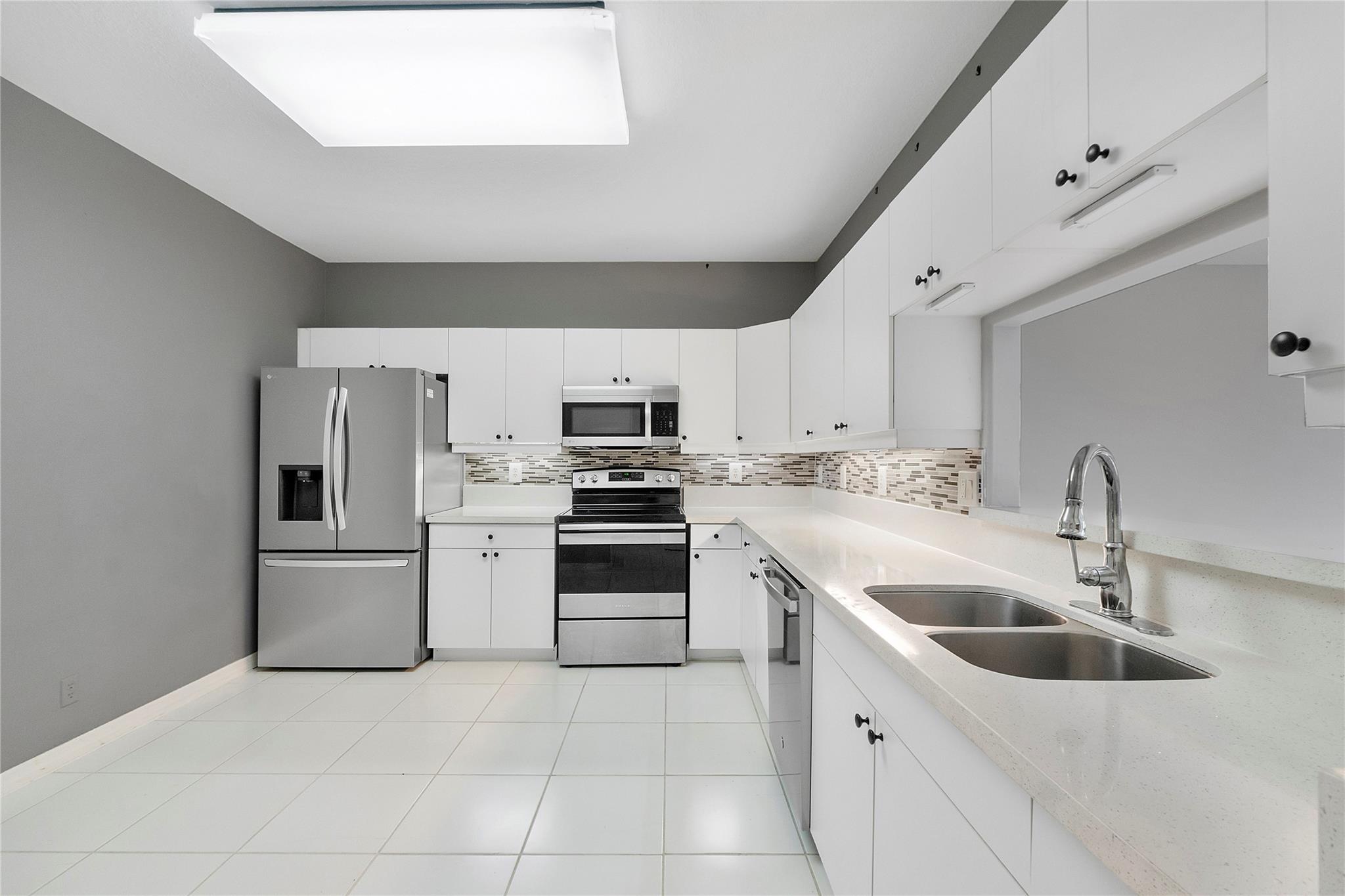 Coral Palm Village - Residential Lease