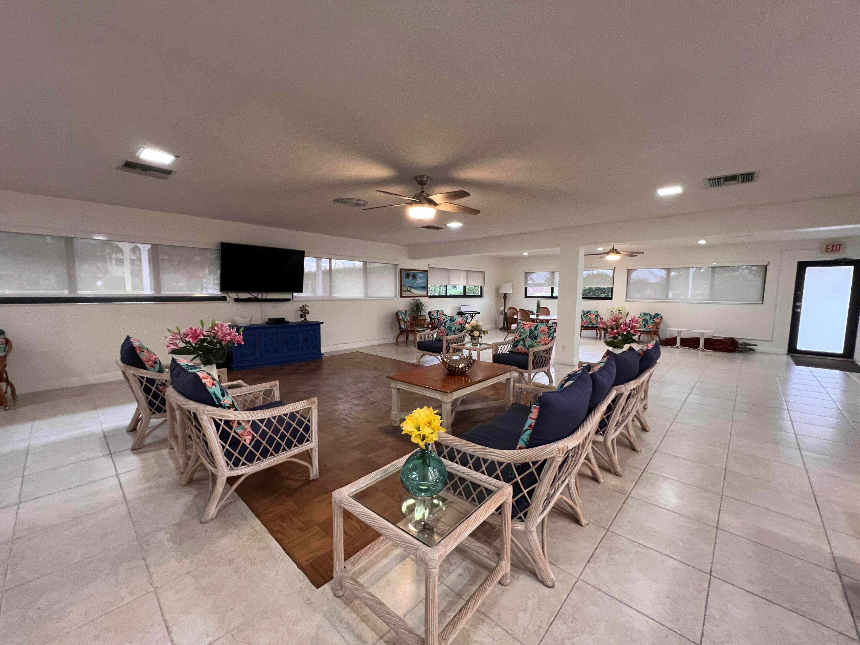 GARDEN-AIRE VILLAGE CONDO - Residential