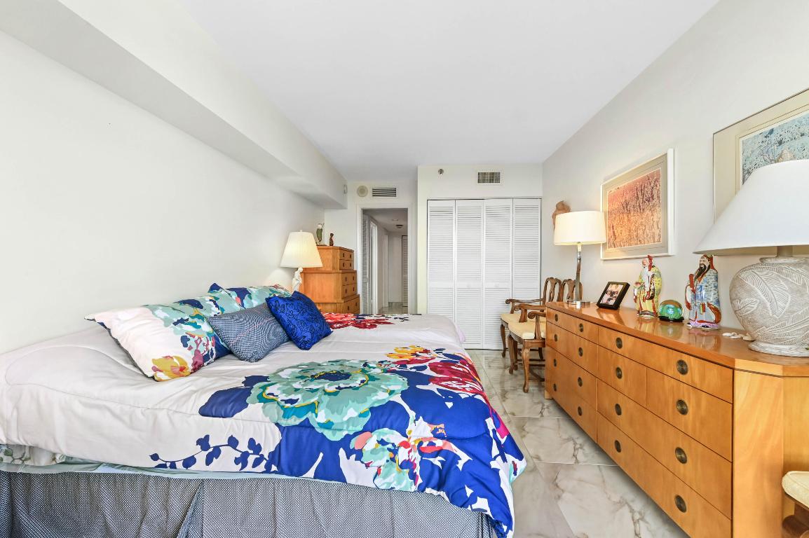 LANDS OF THE PRESIDENT/CONSULATE CONDO - Residential