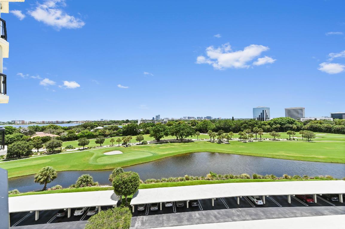 LANDS OF THE PRESIDENT/CONSULATE CONDO - Residential