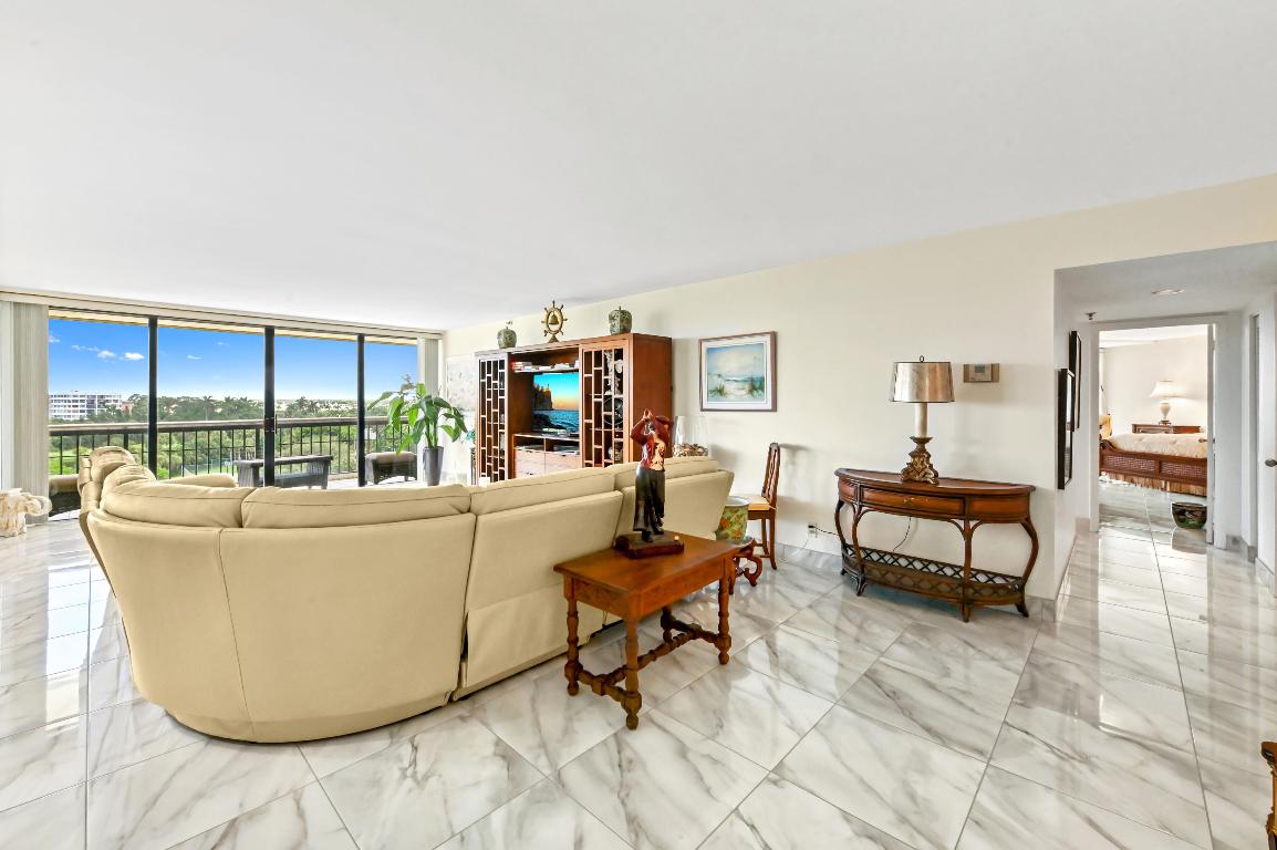 LANDS OF THE PRESIDENT/CONSULATE CONDO - Residential