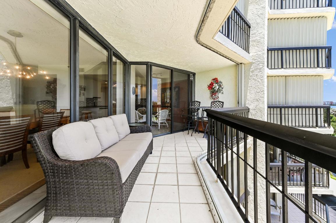 LANDS OF THE PRESIDENT/CONSULATE CONDO - Residential