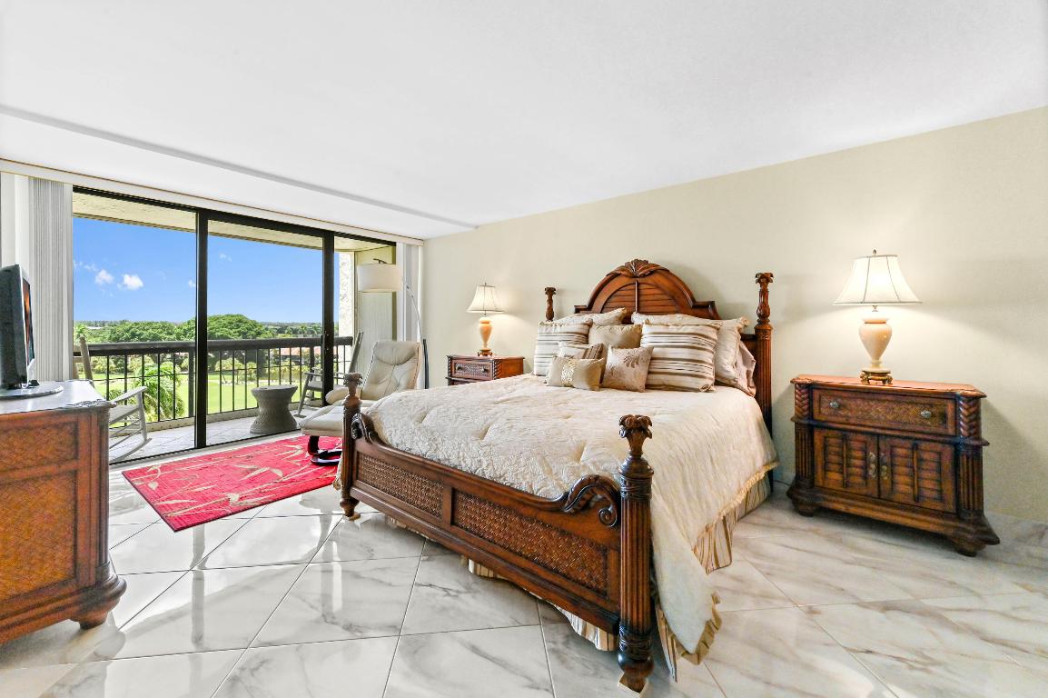 LANDS OF THE PRESIDENT/CONSULATE CONDO - Residential