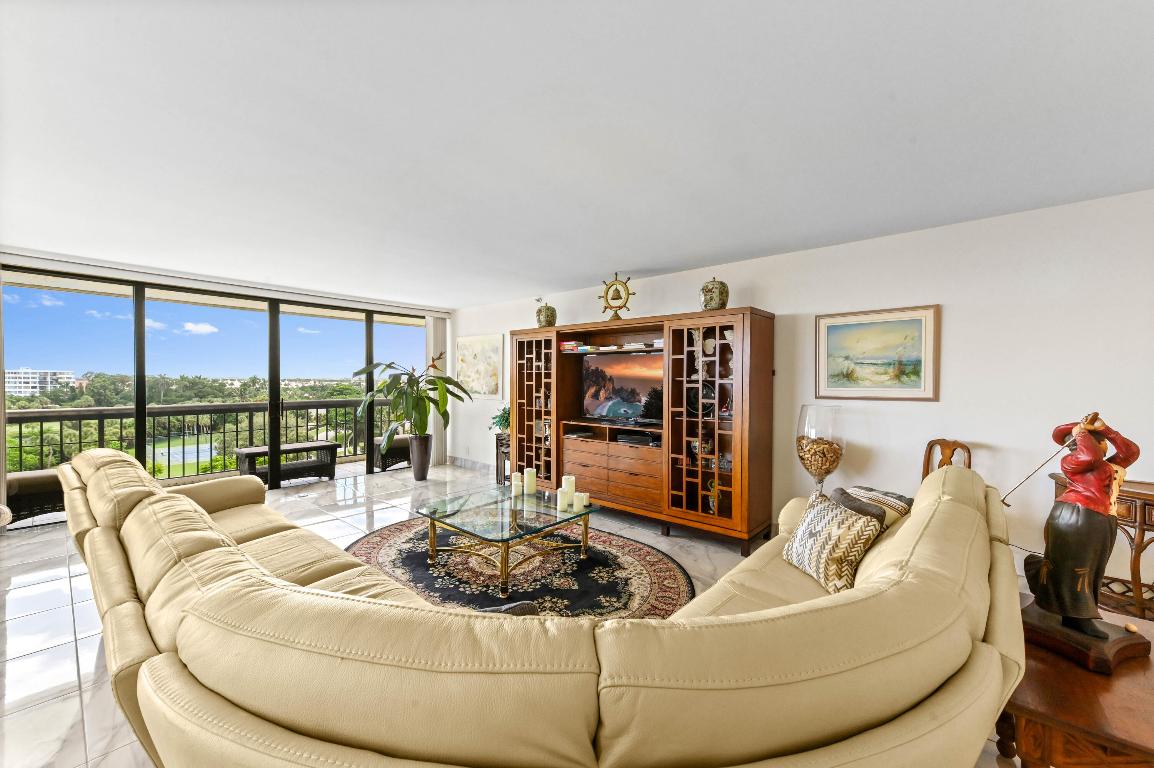 LANDS OF THE PRESIDENT/CONSULATE CONDO - Residential