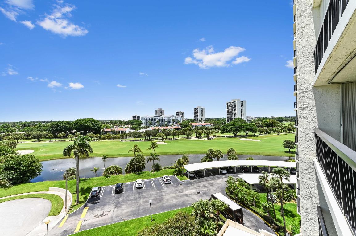 LANDS OF THE PRESIDENT/CONSULATE CONDO - Residential