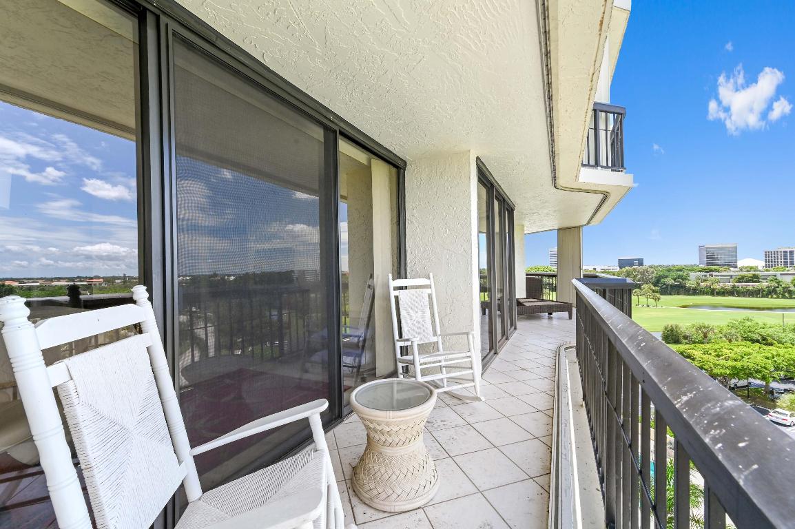 LANDS OF THE PRESIDENT/CONSULATE CONDO - Residential