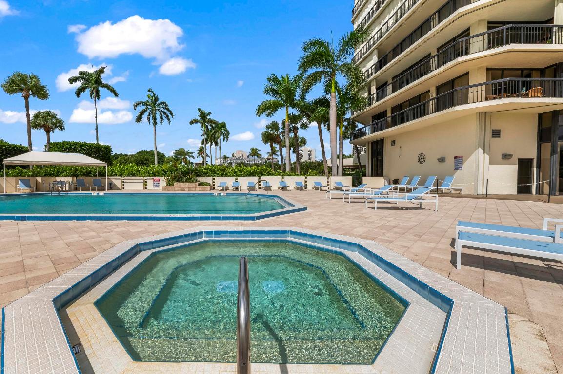 LANDS OF THE PRESIDENT/CONSULATE CONDO - Residential