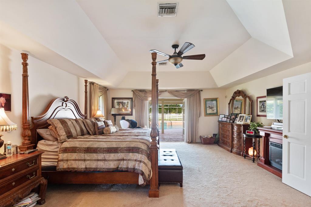 SADDLE TRAIL PARK OF WELL - Residential