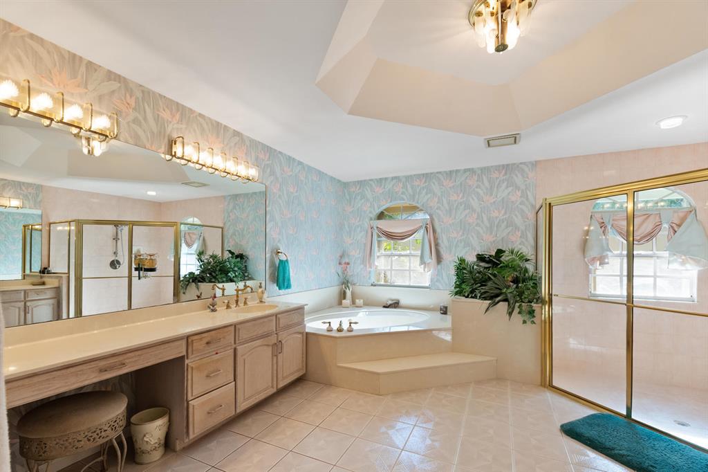 SADDLE TRAIL PARK OF WELL - Residential