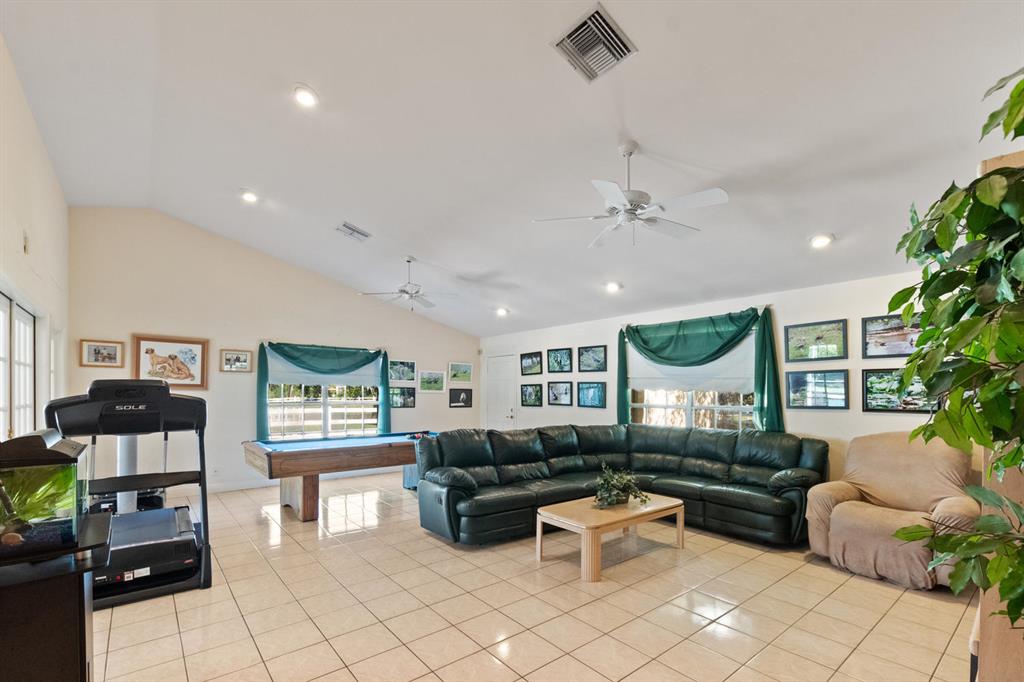 SADDLE TRAIL PARK OF WELL - Residential