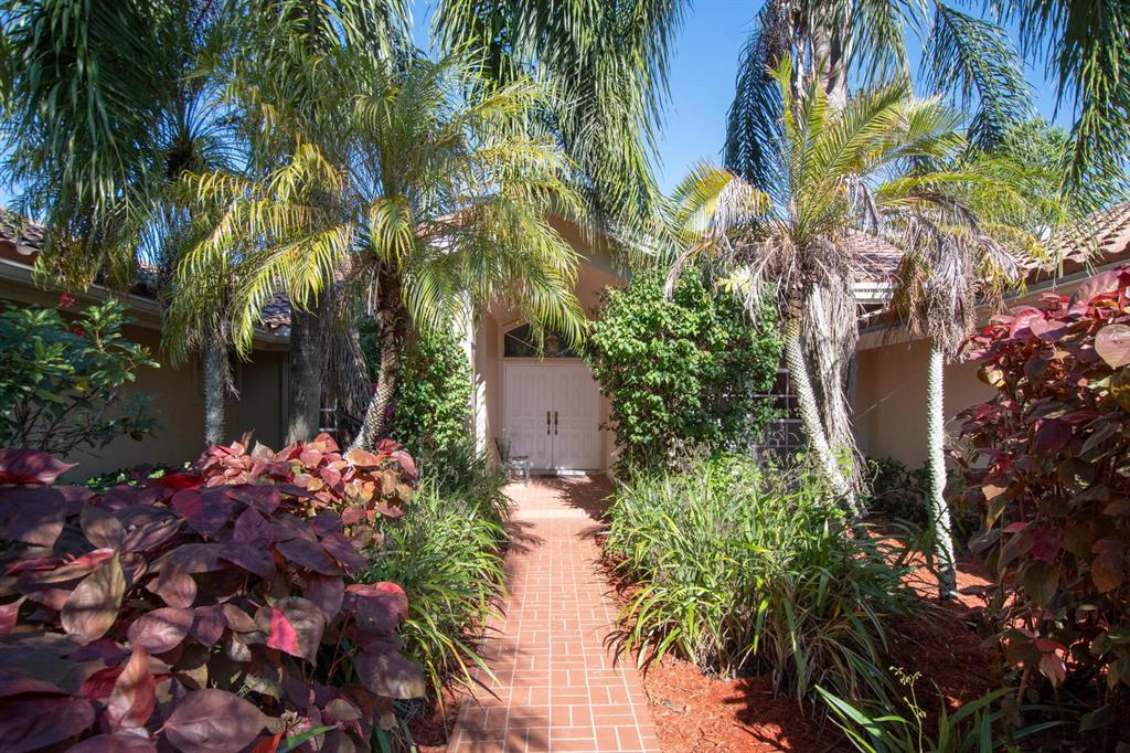 SADDLE TRAIL PARK OF WELL - Residential