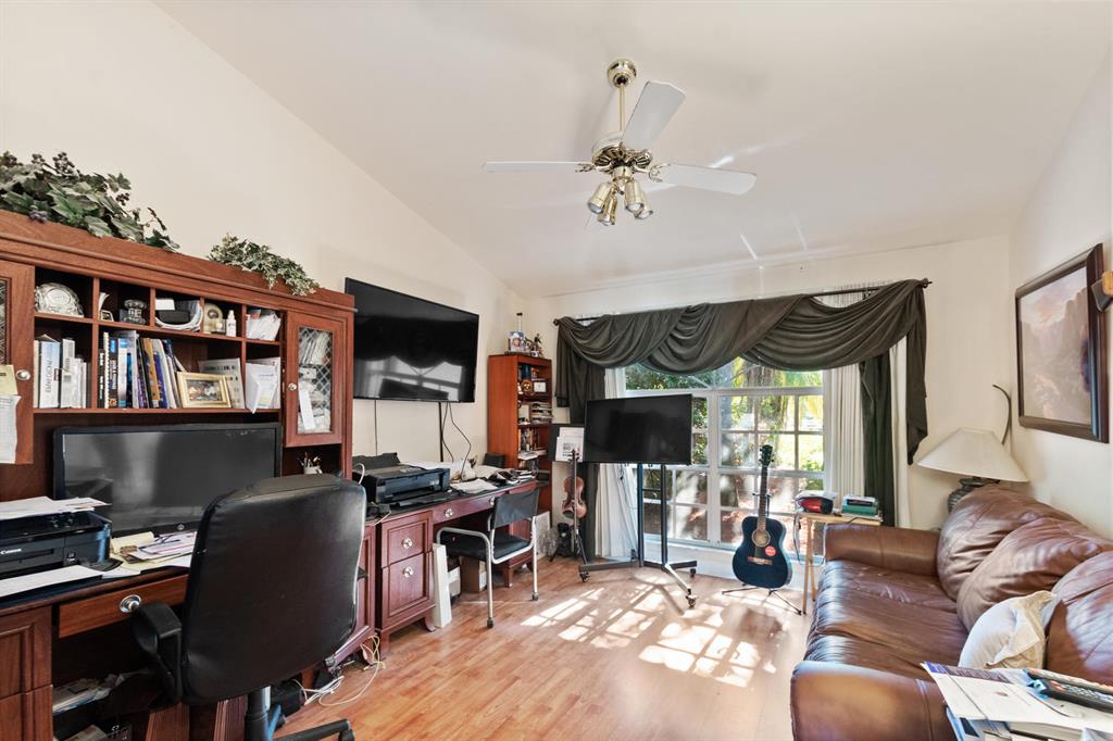 SADDLE TRAIL PARK OF WELL - Residential