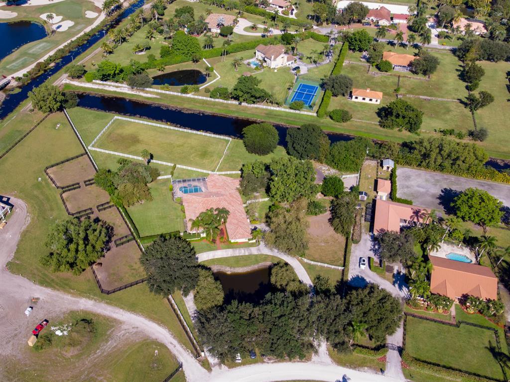 SADDLE TRAIL PARK OF WELL - Residential