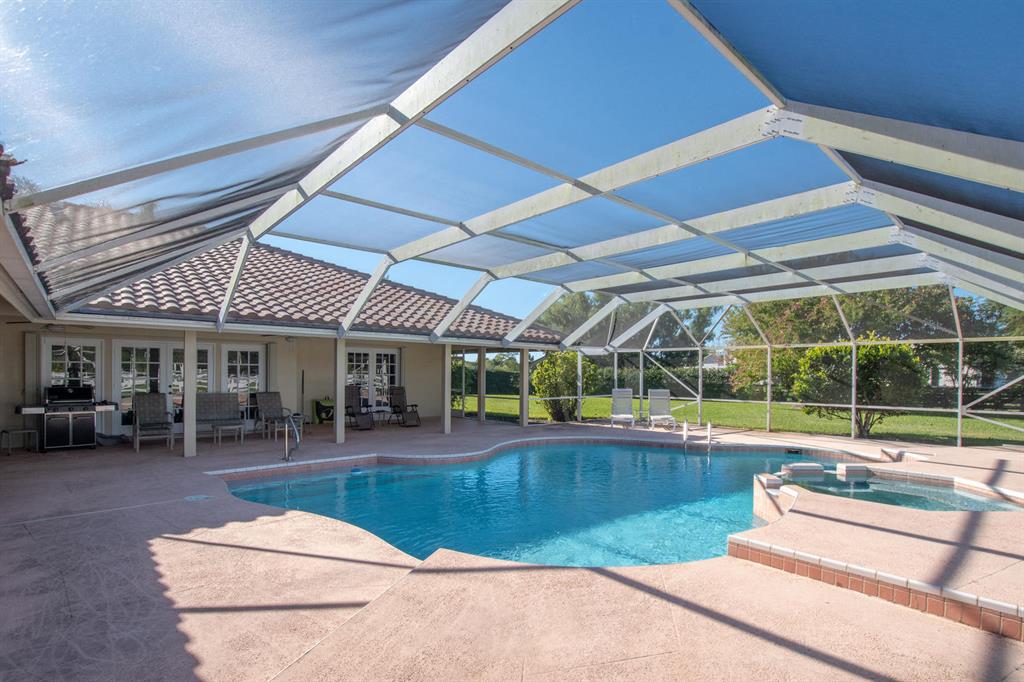 SADDLE TRAIL PARK OF WELL - Residential