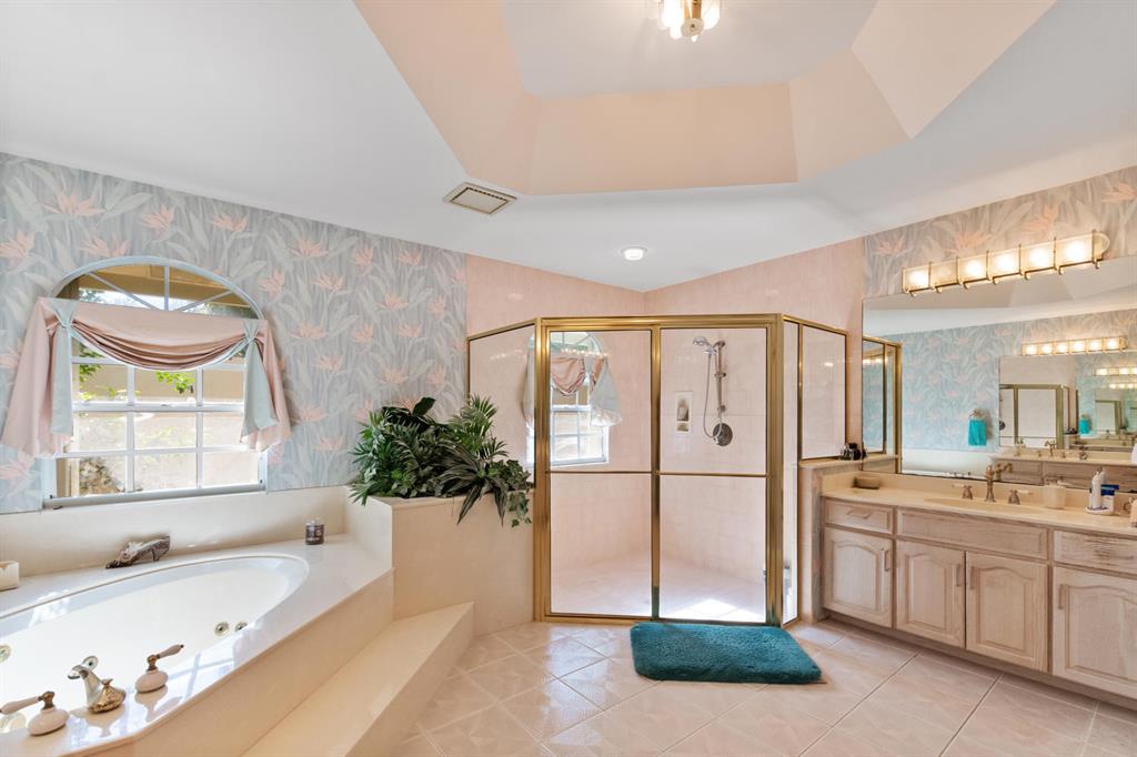 SADDLE TRAIL PARK OF WELL - Residential