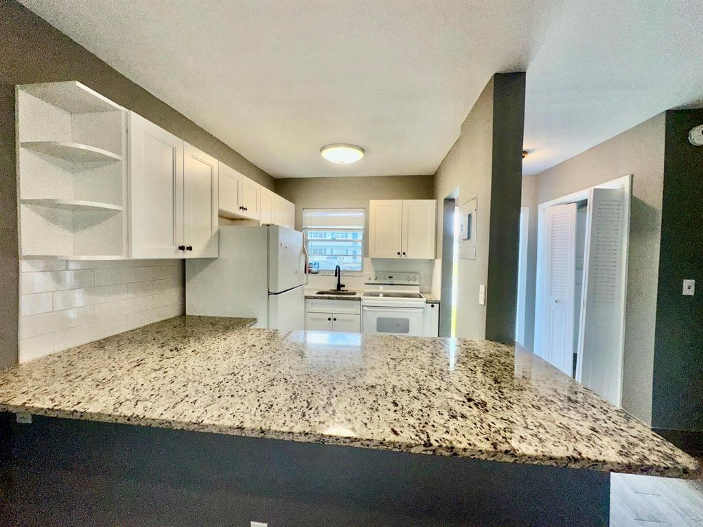 Photo of 1113 Lake Terrace #107, Boynton Beach, FL 33426 (MLS # R11089535)